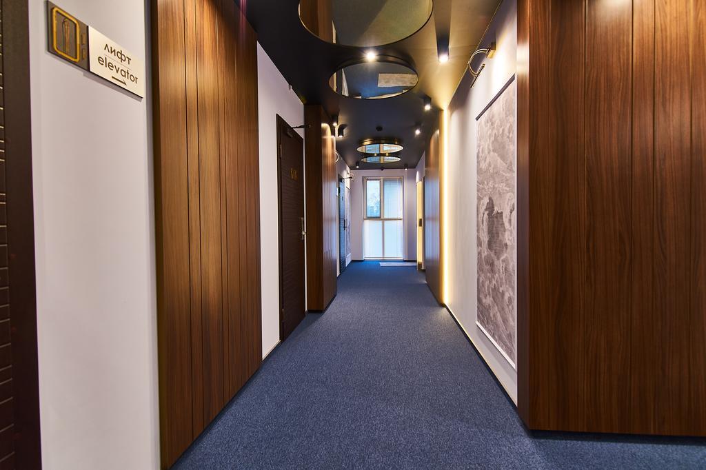 Light Hotel Dnipro Exterior photo